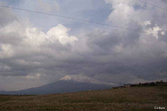 Vista al Cotopaxi, el volcán más alto del mundo