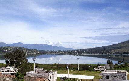 Foto La Laguna de San Pablo cerca de Otavalo Provincia Imbabura