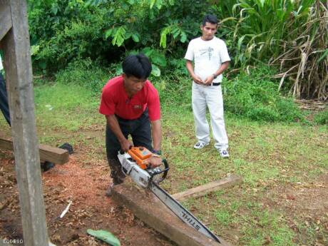 Fotovoltaische Solarenergie für Gemeide Computer in den Provinzen Morona Santiago und Pastaza Amazonas Region Ecuador Südmerika