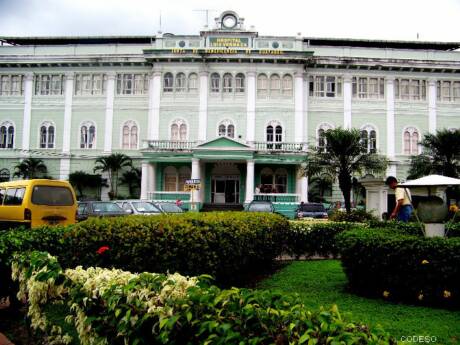 Hospital Luis Vernaza Guayaquil Foto