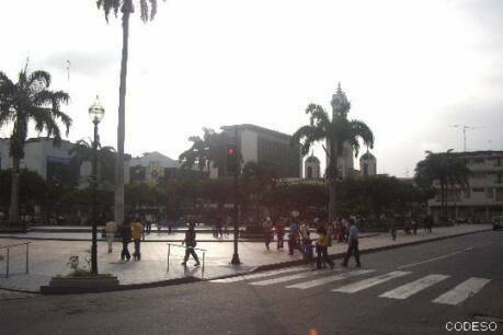 Parque central Machala - El Oro Ecuador Sudamérica