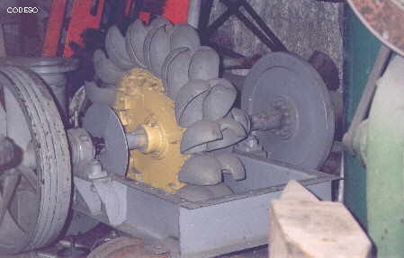 Turbina Pelton en el taller microcentrales hidroeléctricas